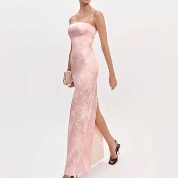 Reformation Dresses & Skirts - Reformation Frankie Dress In Powder Pink, brand new, without tags, no flaws.